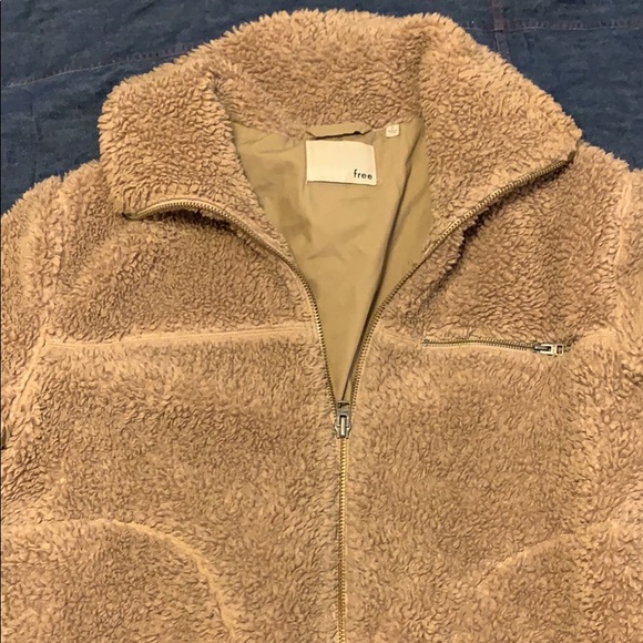 Aritzia Jackets & Blazers - Size 2 teddy bear jacket from Aritzia